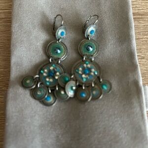 Gas Bijoux Elegant Silver and Blue Chandelier Earrings